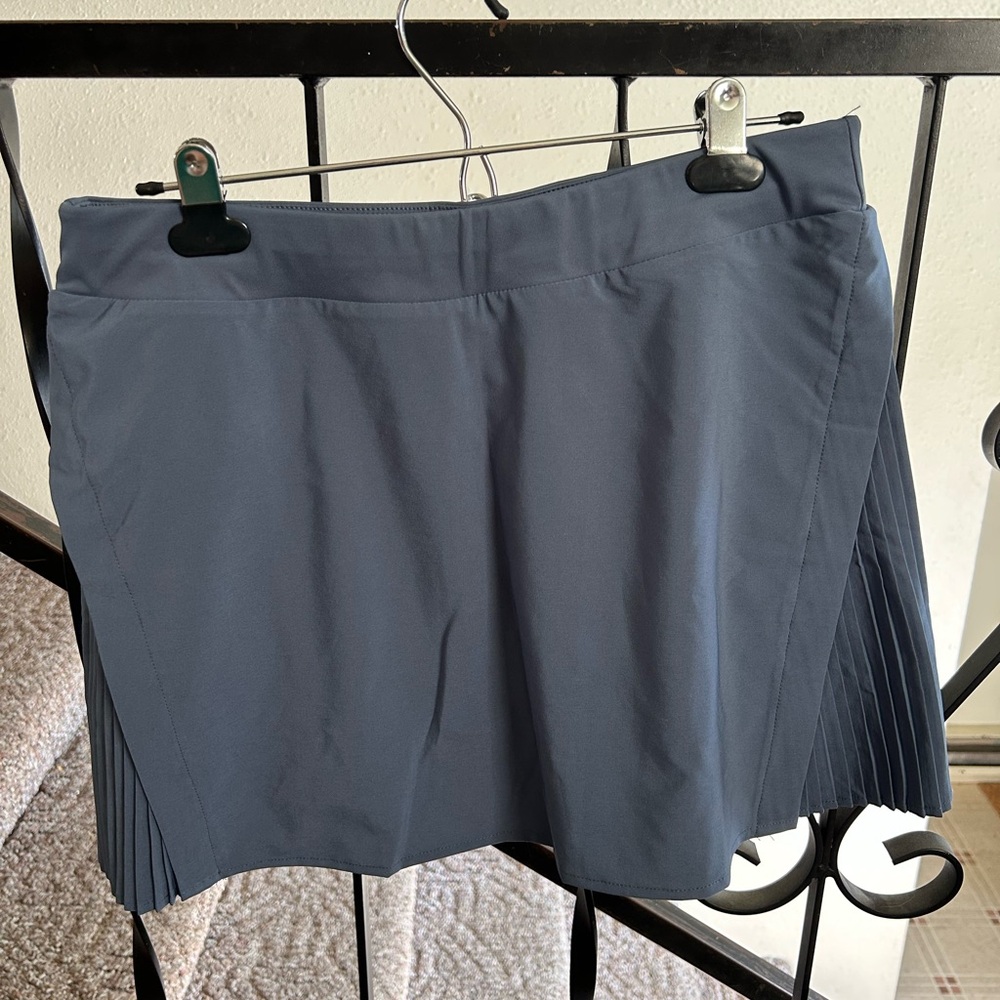 Mondetta Steel Blue Performance Skort / Skirt with Shorts